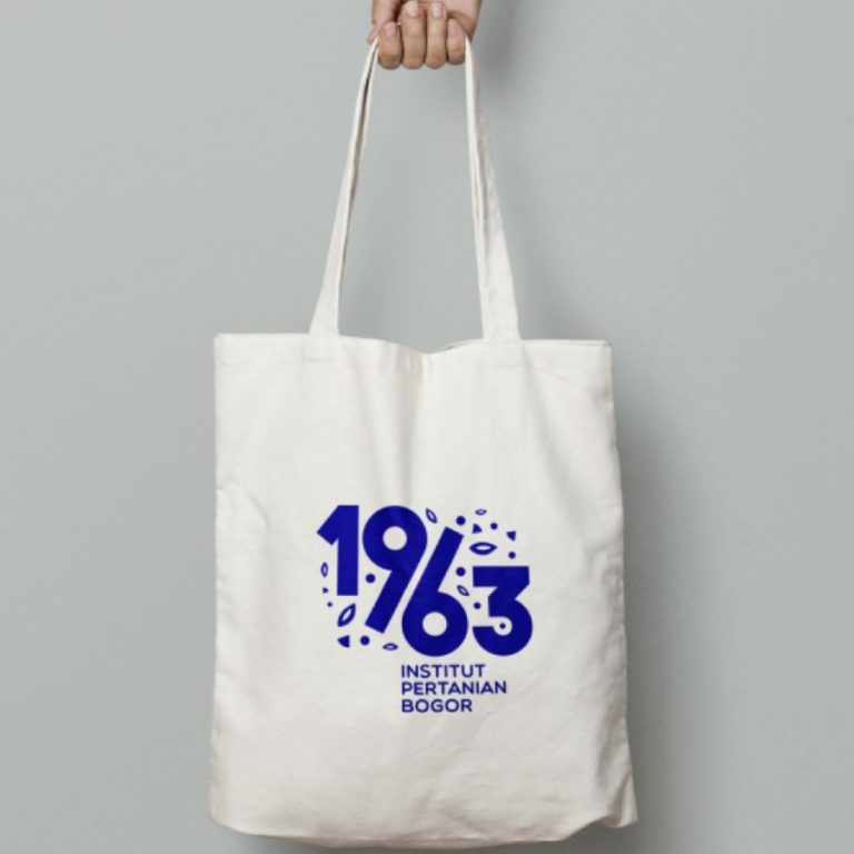 Goodie Bag IPB University Official Bahan Blacu - IPB Shop Official